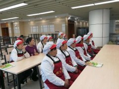 陈楠：以两脚走战略为目标，以三全布局增加餐饮业收入
