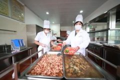 从高峰到谷底，湘鄂两省剥离餐饮业商标，改变所有权