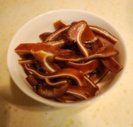 集体用餐中的食物中毒使近100个旅游团倒下：我暂时不知道