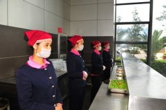 科技巨匠访谈：食堂无人用餐的实践与梦想