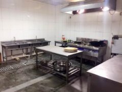 美团，饿了还是会建很多自办店来解决外卖的问题