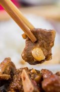 上海食堂承包-肉丸猪肝粥的做法